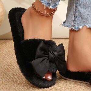 Oversized Bow Plush Faux Fur Slippers Open Toe Flat Slides Slip-on House Shoes